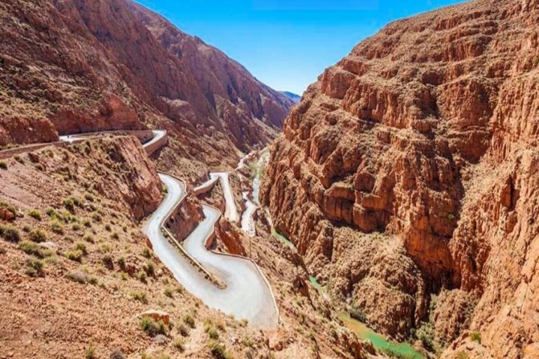 Lee más sobre el artículo 4 días desde Marrakech a Fez a través del desierto